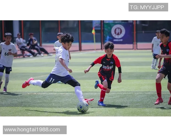 年少时光中的足球天才特里精彩瞬间回顾与成长历程分享